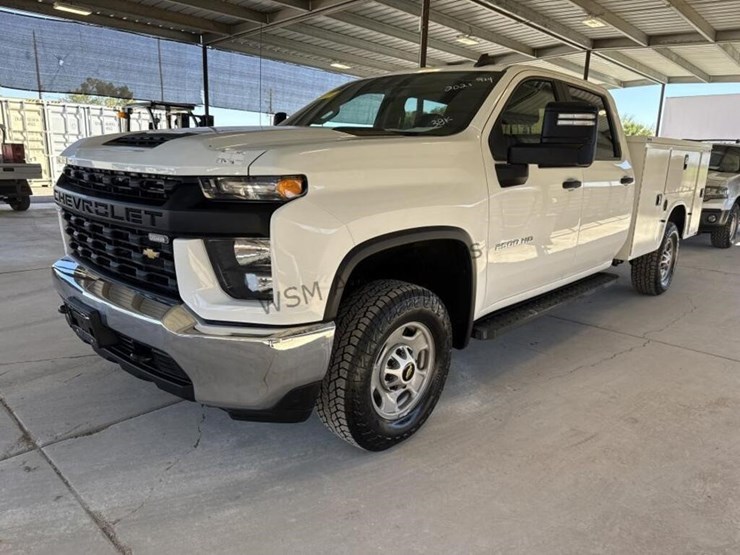 2021-chevrolet-silverado-2500hd-image-4