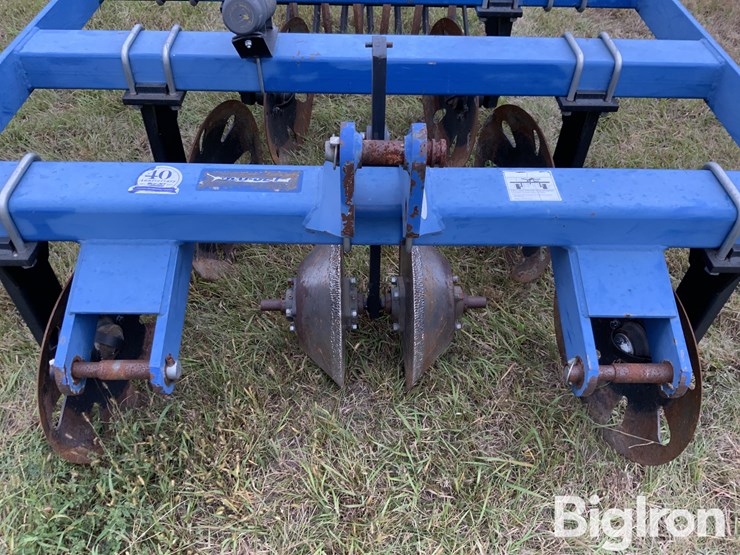 2011-blu-jet-track-master-image-9