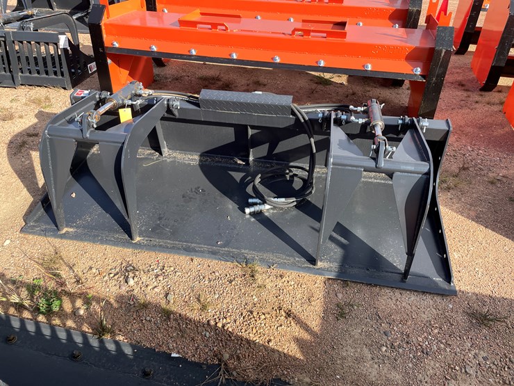#4079-•-84"-smooth-faced-grapple-bucket-attachment-image-1