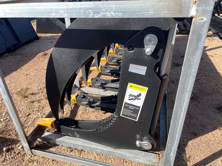 #4103-•-78"-heavy-brush-grapple-bucket-attachment-image-8