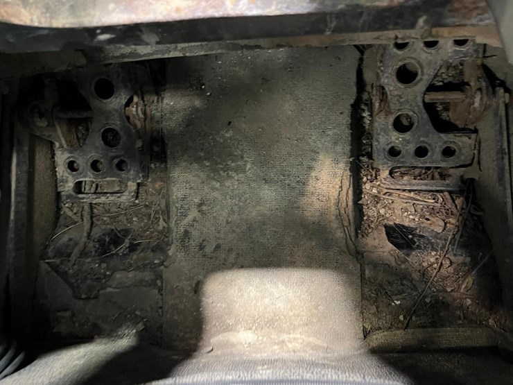 bobcat-t630-image-31