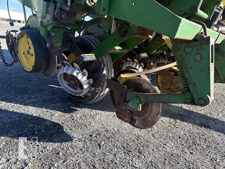 john-deere-7200-image-6