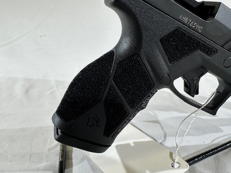 #2025-00038-•-taurus-gx2-pistol-image-33