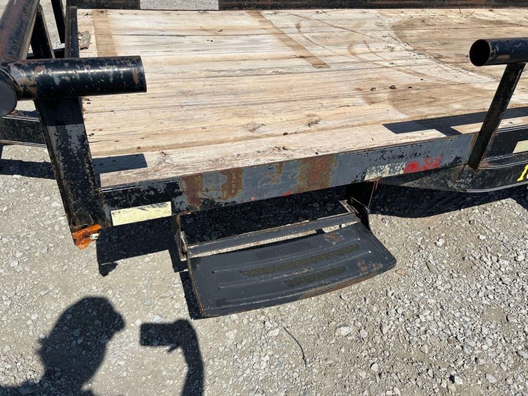 2003-big-tex-10pi-16ft.-t/a-pipe-top-utility-trailer-image-6