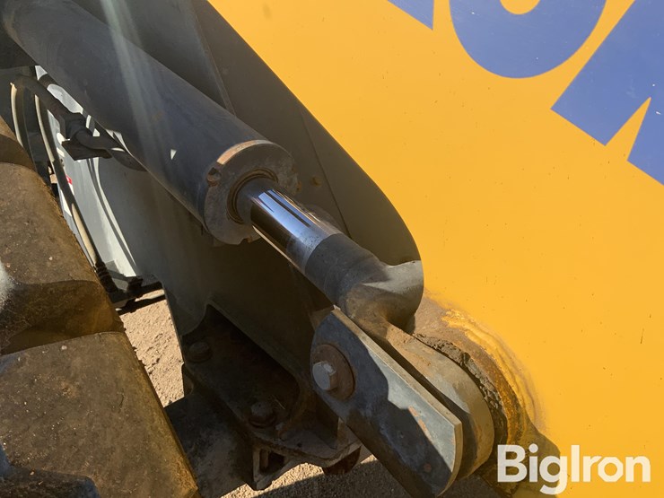 2009-komatsu-wa200-6-image-19