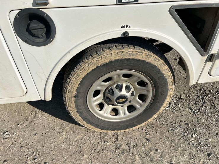 2012-chevrolet-silverado-2500-image-27