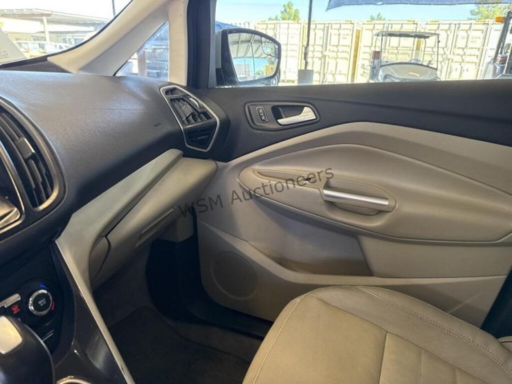 2013-ford-c-max-hybrid-wagon-image-20