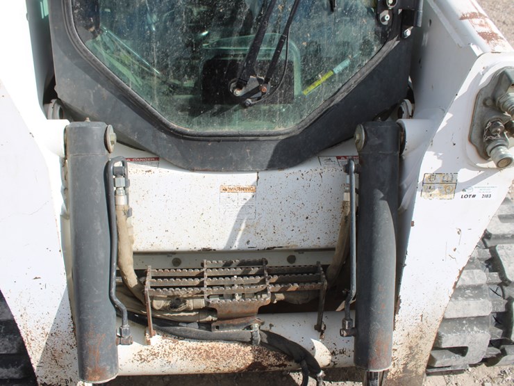 bobcat-t870-image-54