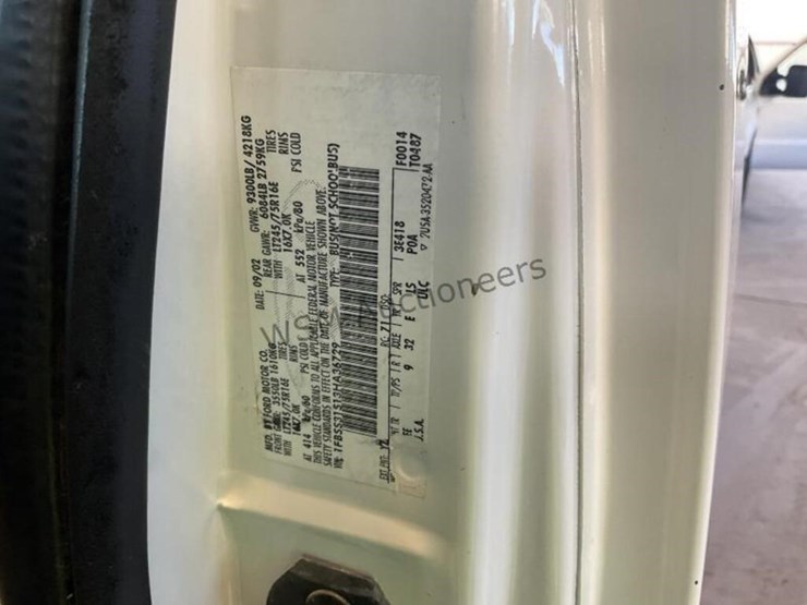 2003-ford-e350-image-17