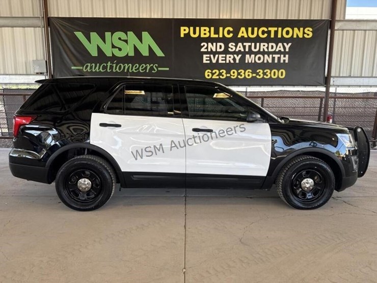 2016-ford-explorer-image-1