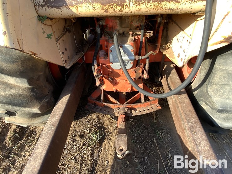 case-1032-2wd-tractor-image-18