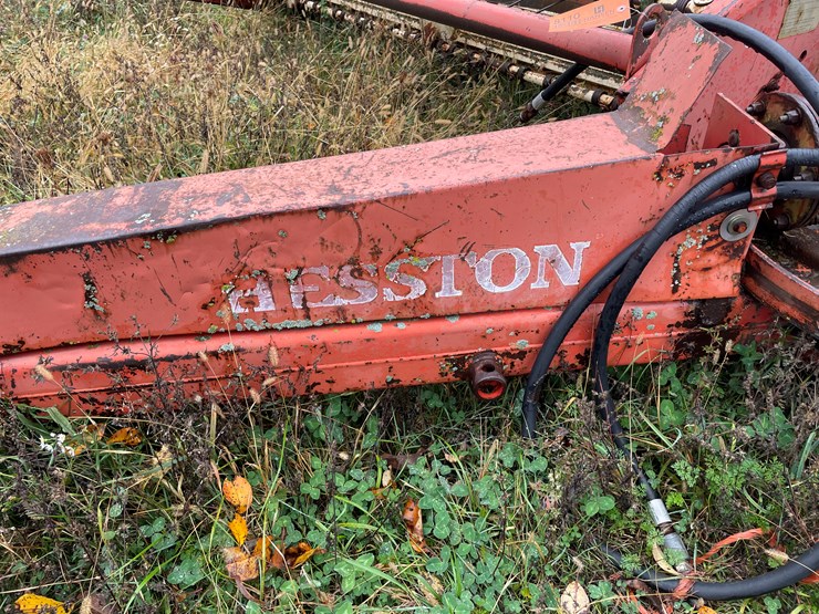 hesston-1090-image-11