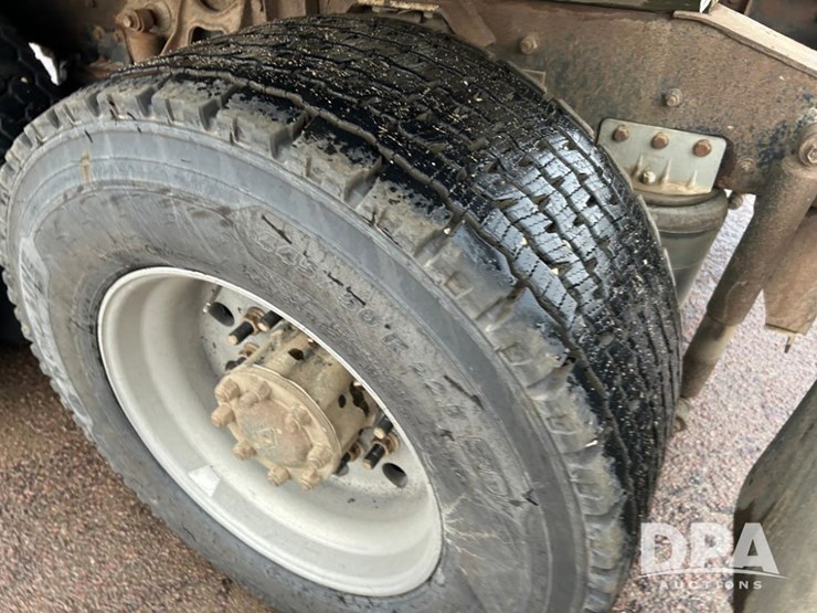 1992-international-9400-image-19