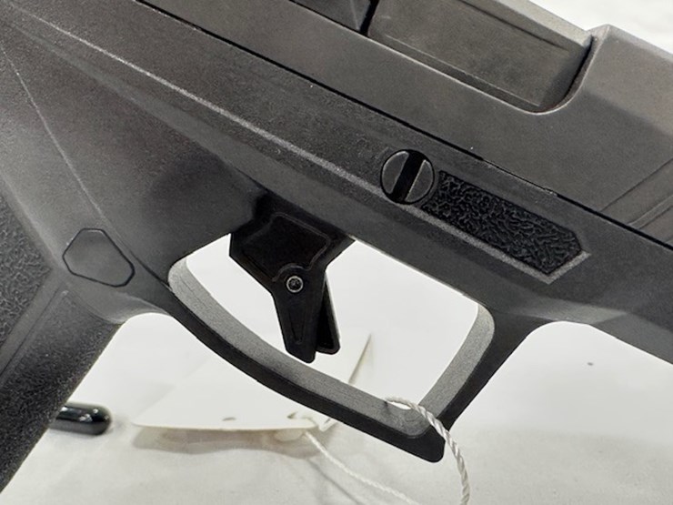 #2025-00065-•-taurus-gx4-pistol-image-25