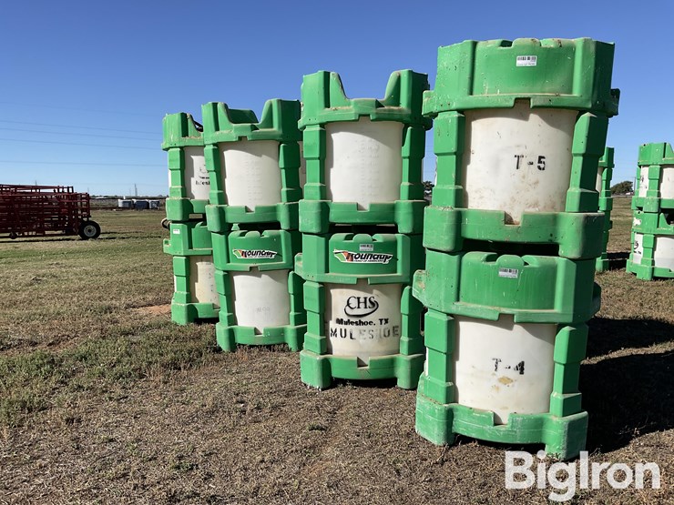 monsanto-120-gallon-liquid-fertilizer-poly-shuttles-image-7