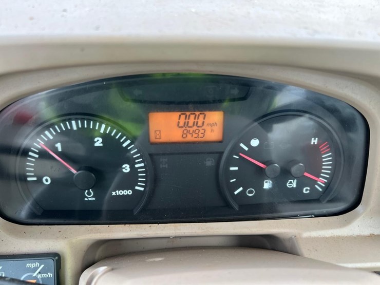 kubota-m7040-image-22