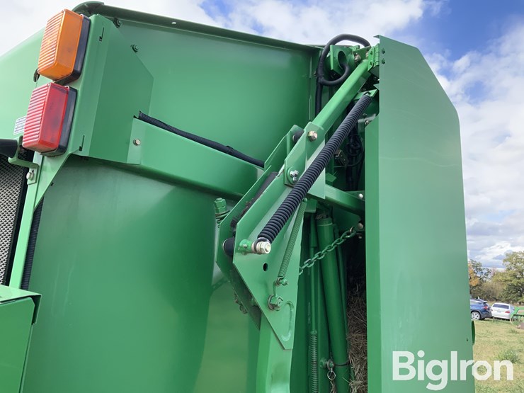 2006-john-deere-567-image-17