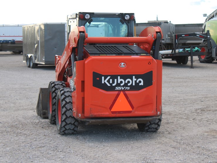 2023-kubota-ssv75-image-6