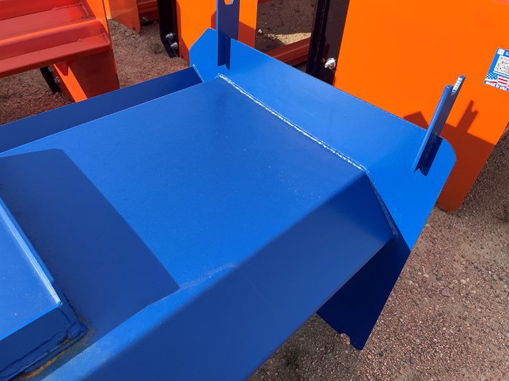 #4072-•-8'-snow-pusher-attachment-image-6