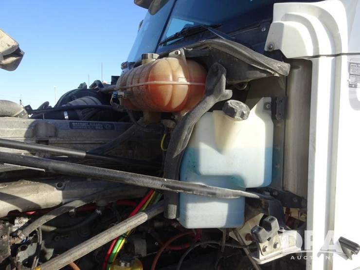 2018-freightliner-coronado-day-cab-glider-truck-(pz13996,-unit-773)-image-73