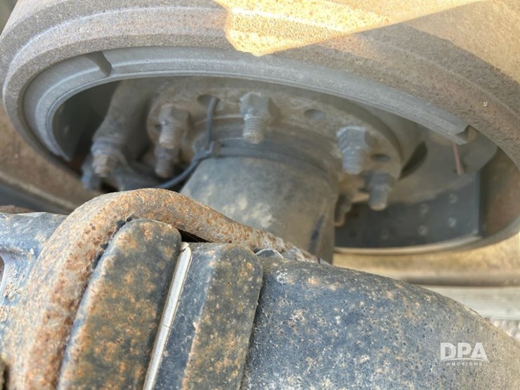 2004-peterbilt-379-image-20