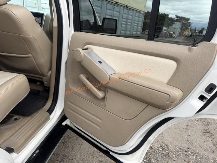 2007-mercury-mountaineer-image-22