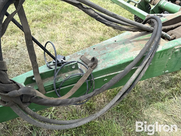 john-deere-7000-image-10