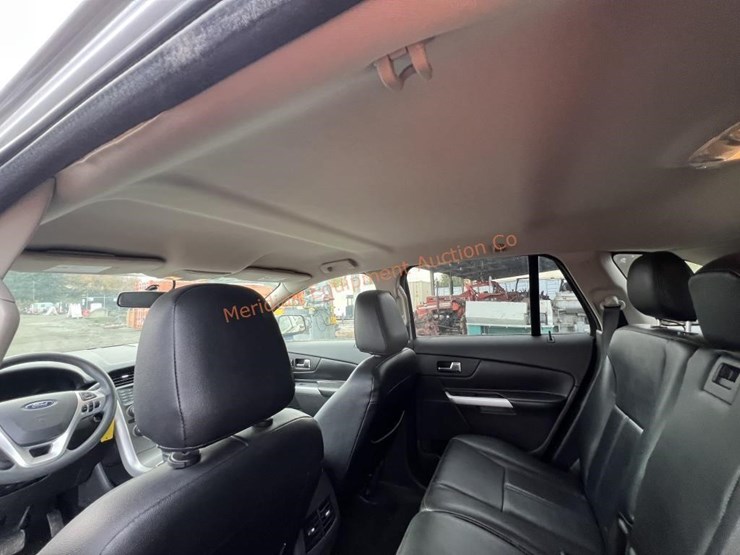 2011-ford-edge-image-19