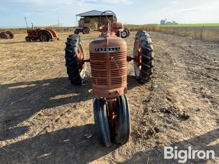 farmall-h-2wd-tractor-image-2