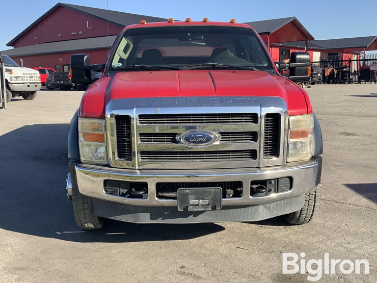 2010-ford-f550-xlt-image-2