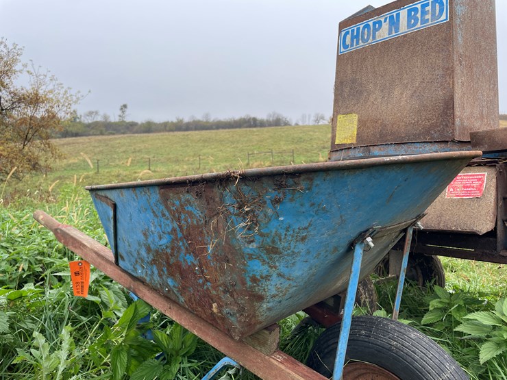 #8138-•-wheelbarrow-image-3