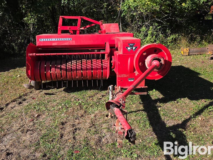 massey-ferguson-12-image-2