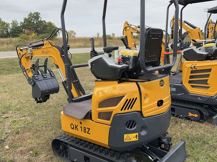mini-excavator-qk18z-image-3