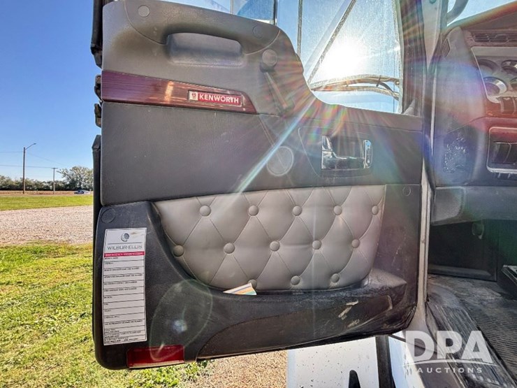 2007-kenworth-t800-image-80