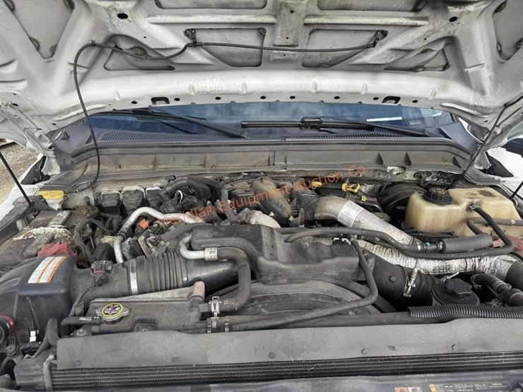 2015-ford-f350-xlt-image-54