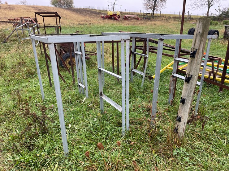 #8116-•-misc-metal-frames-image-17