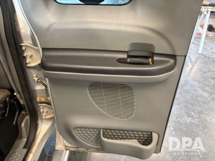 2006-ford-f350-xlt-image-62