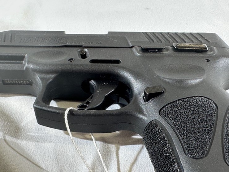 #2025-00069-•-taurus-g3c-pistol-image-43