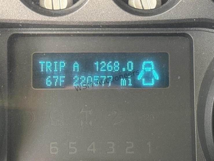 2016-ford-f350-image-18