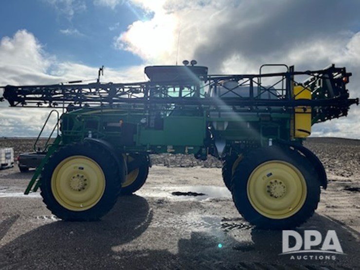 2010-john-deere-4730-image-2