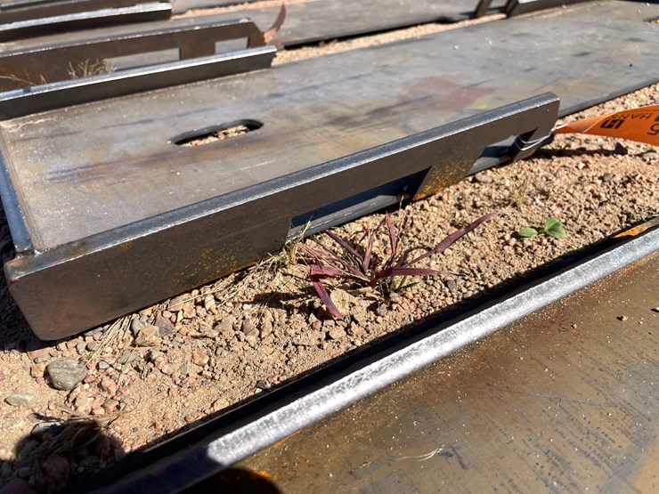 #4125-•-universal-adaptor-plate-image-5