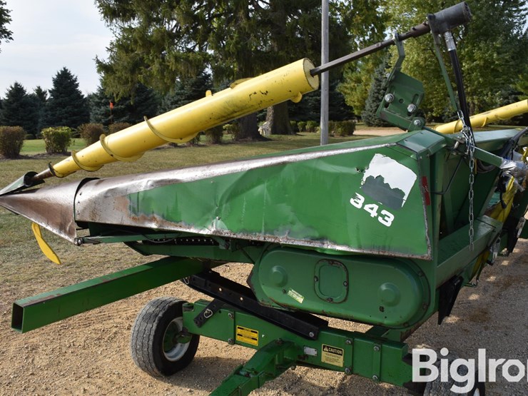 john-deere-843-image-11