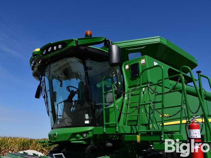 2015-john-deere-s660-image-14
