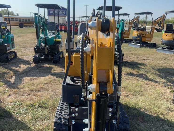 mini-excavator-mx12rx-image-8