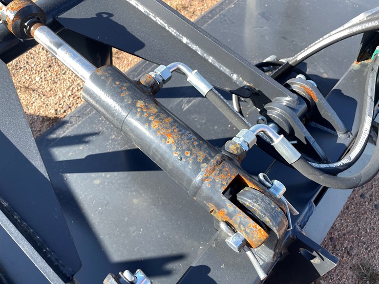 #4083-•-84"-smooth-faced-grapple-bucket-attachment-image-8