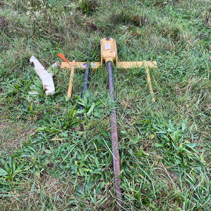 #8144 • Countyline Bale Spear