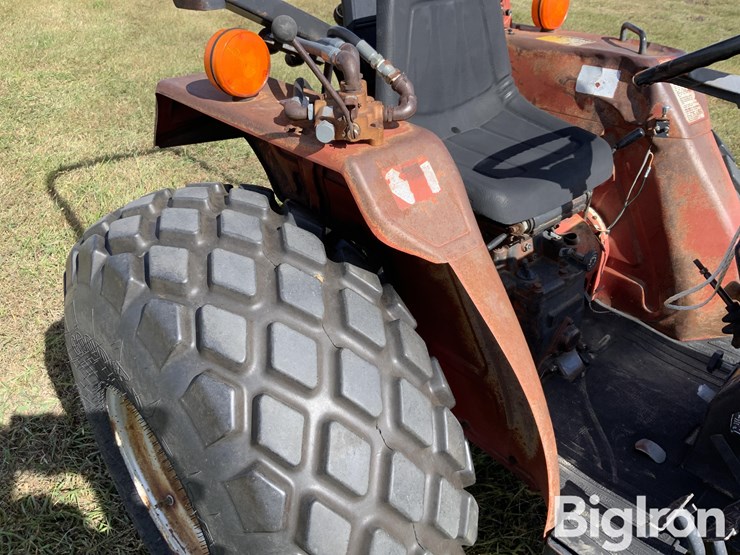 1990-case-ih-275-image-16