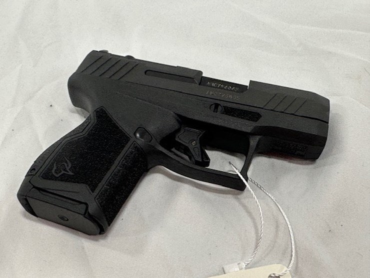 #2025-00059-•-taurus-gx4-pistol-image-50