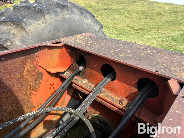 1976-massey-ferguson-1805-image-11