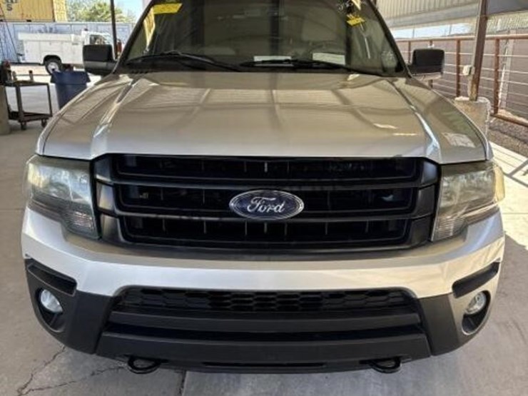 2015-ford-expedition-image-3